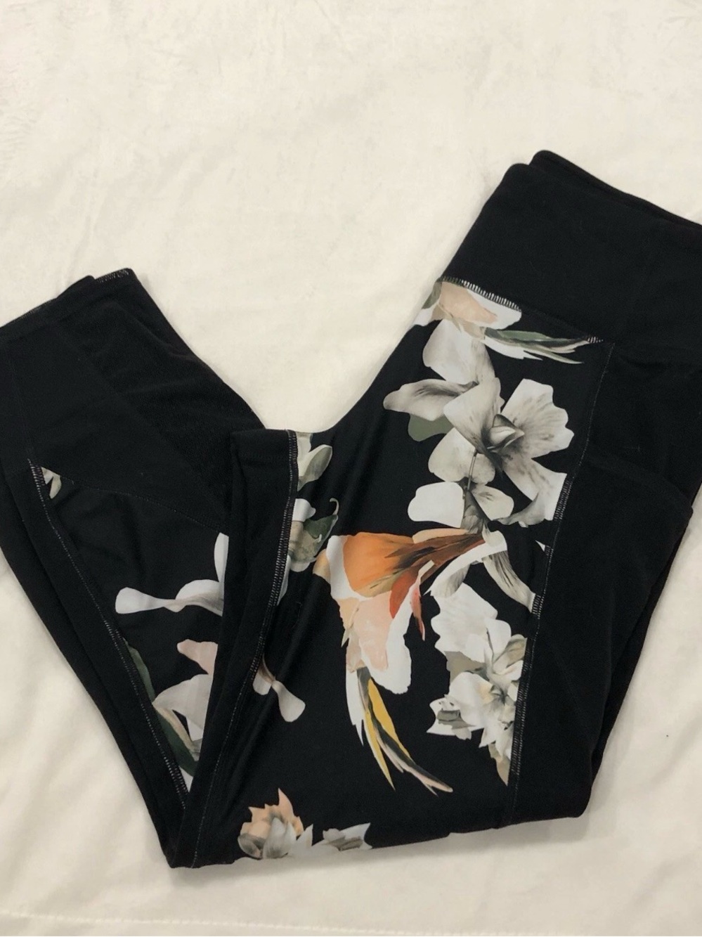 ATHLETA Blossom Intuition 7/8 Tight, Size Large - Picture 2 of 9